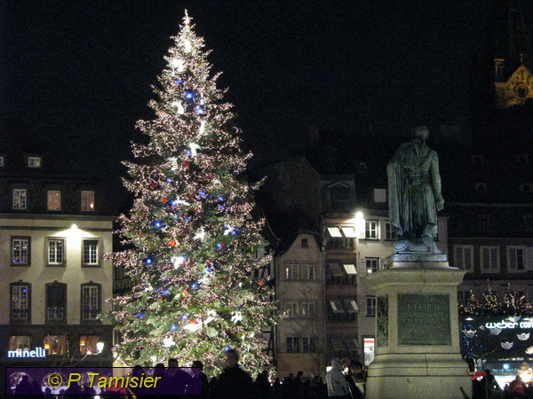 2008-12-13 20-19-22.JPG - Weihnachtszeit in den Vogesen Strassburg